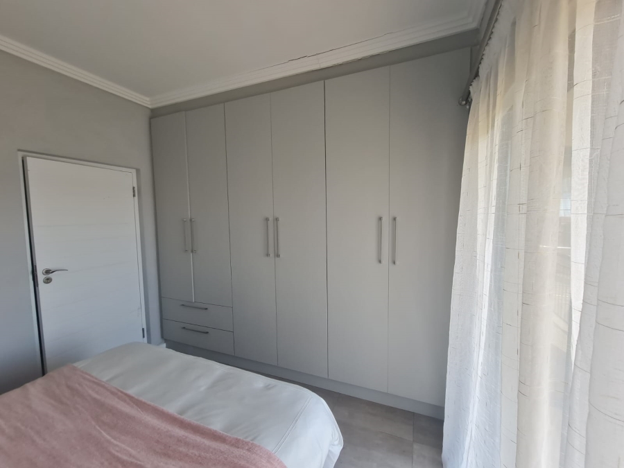 4 Bedroom Property for Sale in Kidds Beach Eastern Cape